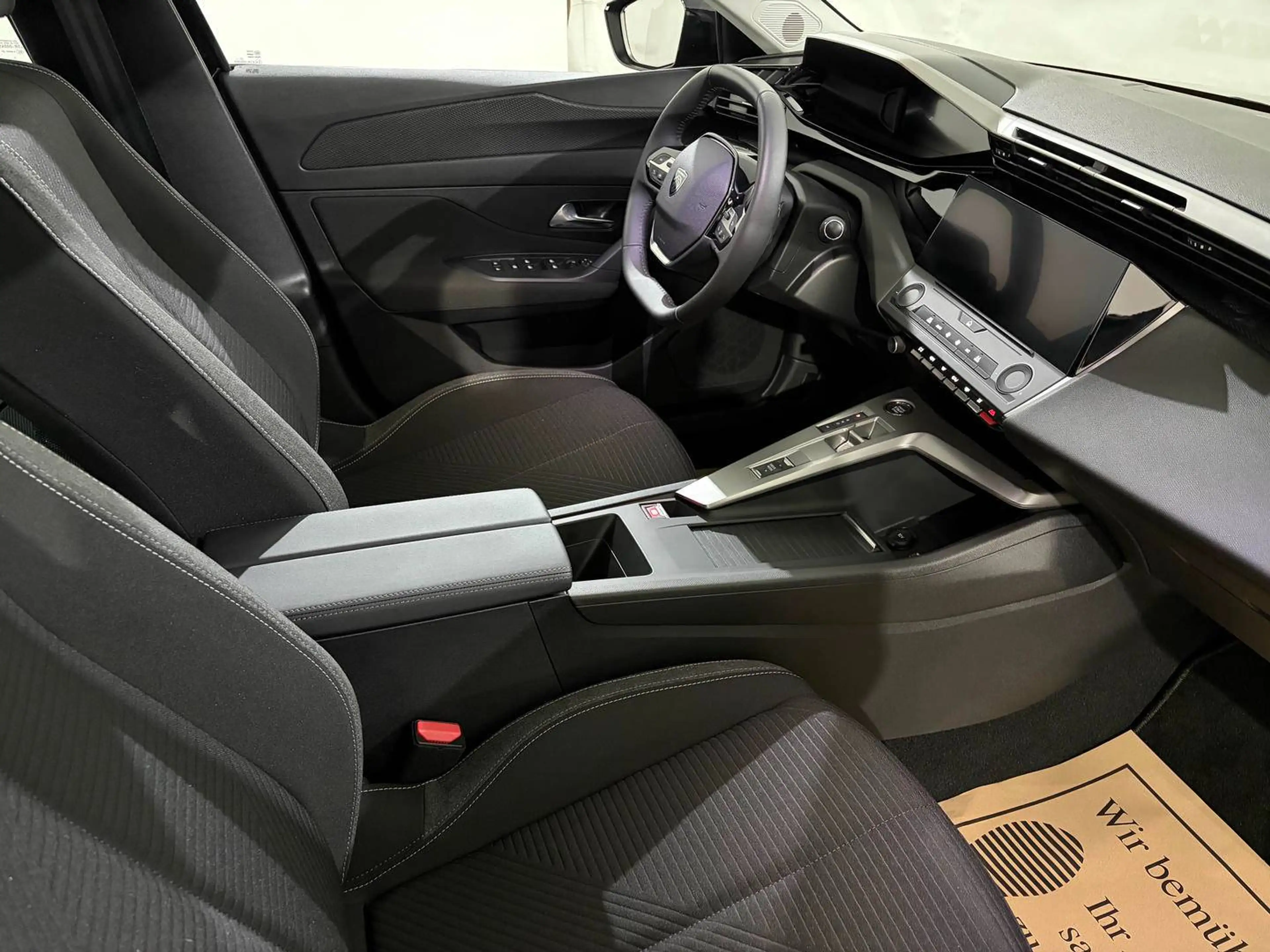 Peugeot 308 SW 1.5 BlueHDI Active Automatik — photo 14