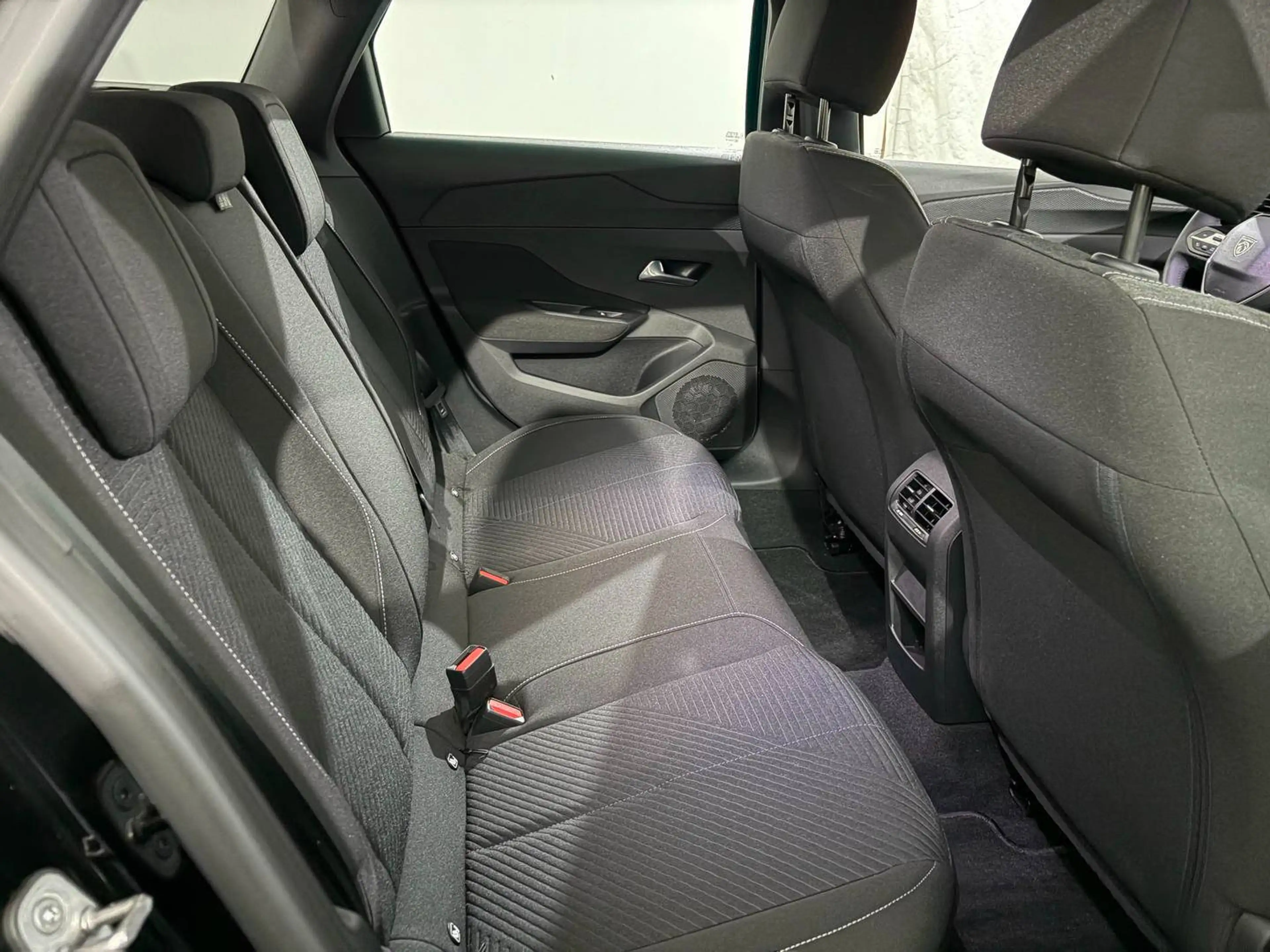 Peugeot 308 SW 1.5 BlueHDI Active Automatik — photo 13
