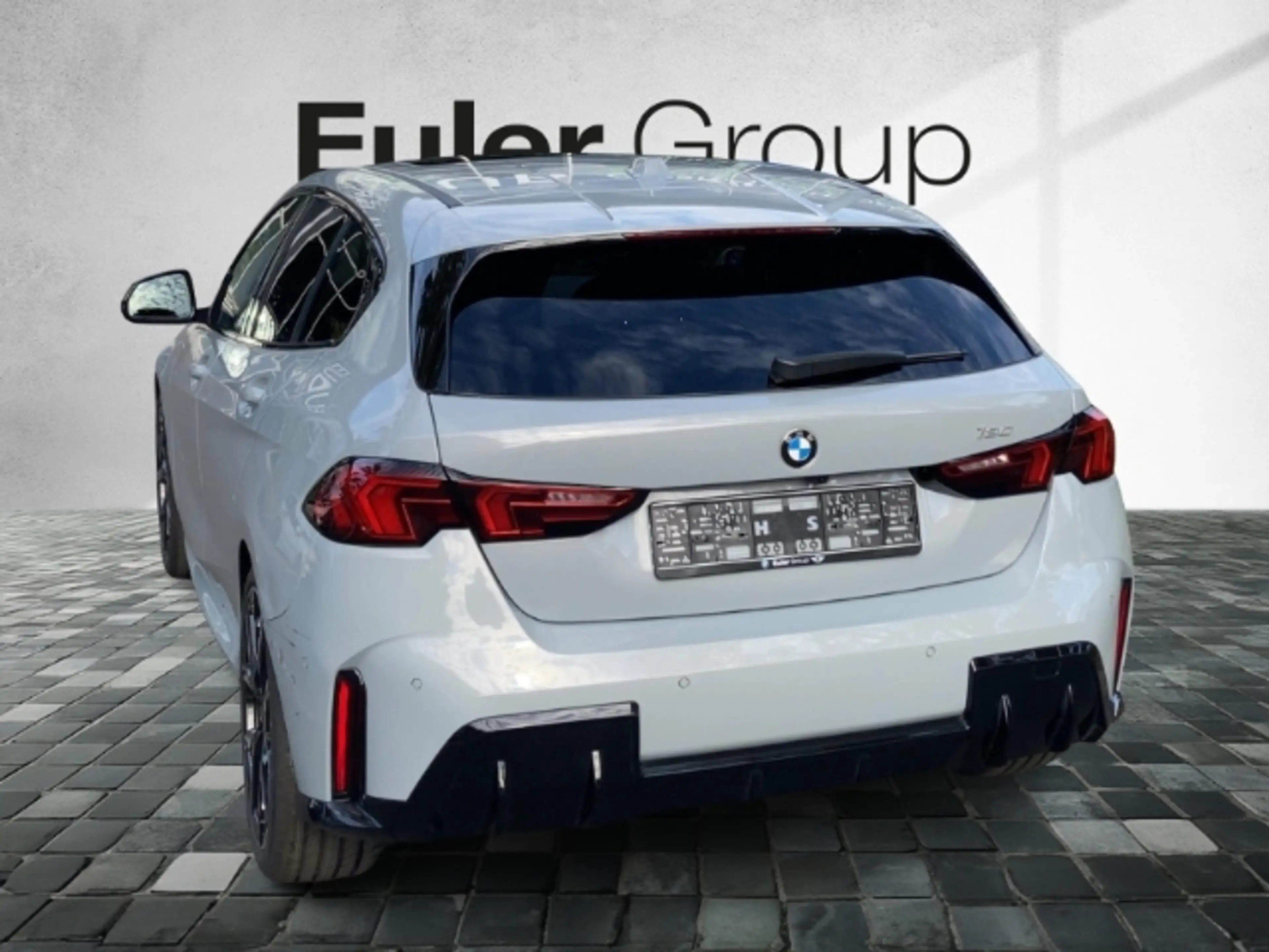 BMW 120 Limousine Sportpaket AD AHK-abnehmbar AHK Panorama — photo 3