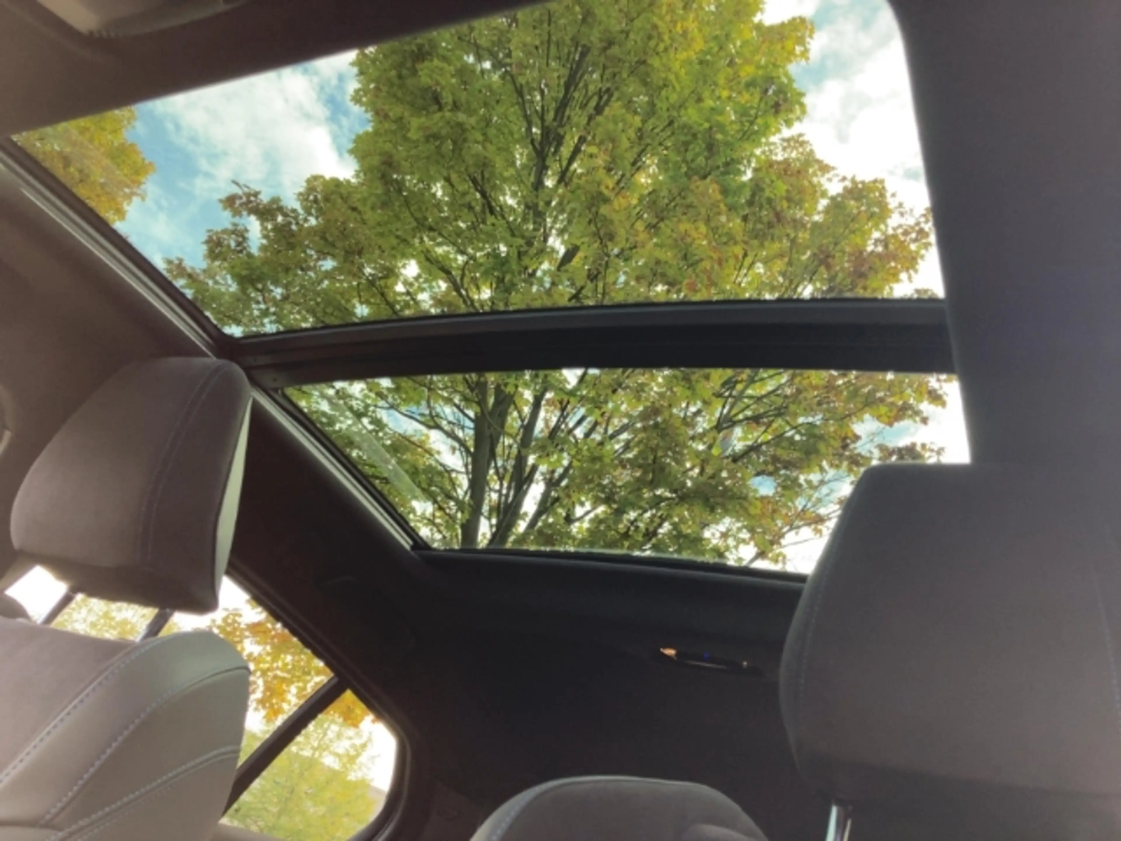 BMW 120 Limousine Sportpaket AD AHK-abnehmbar AHK Panorama — photo 15