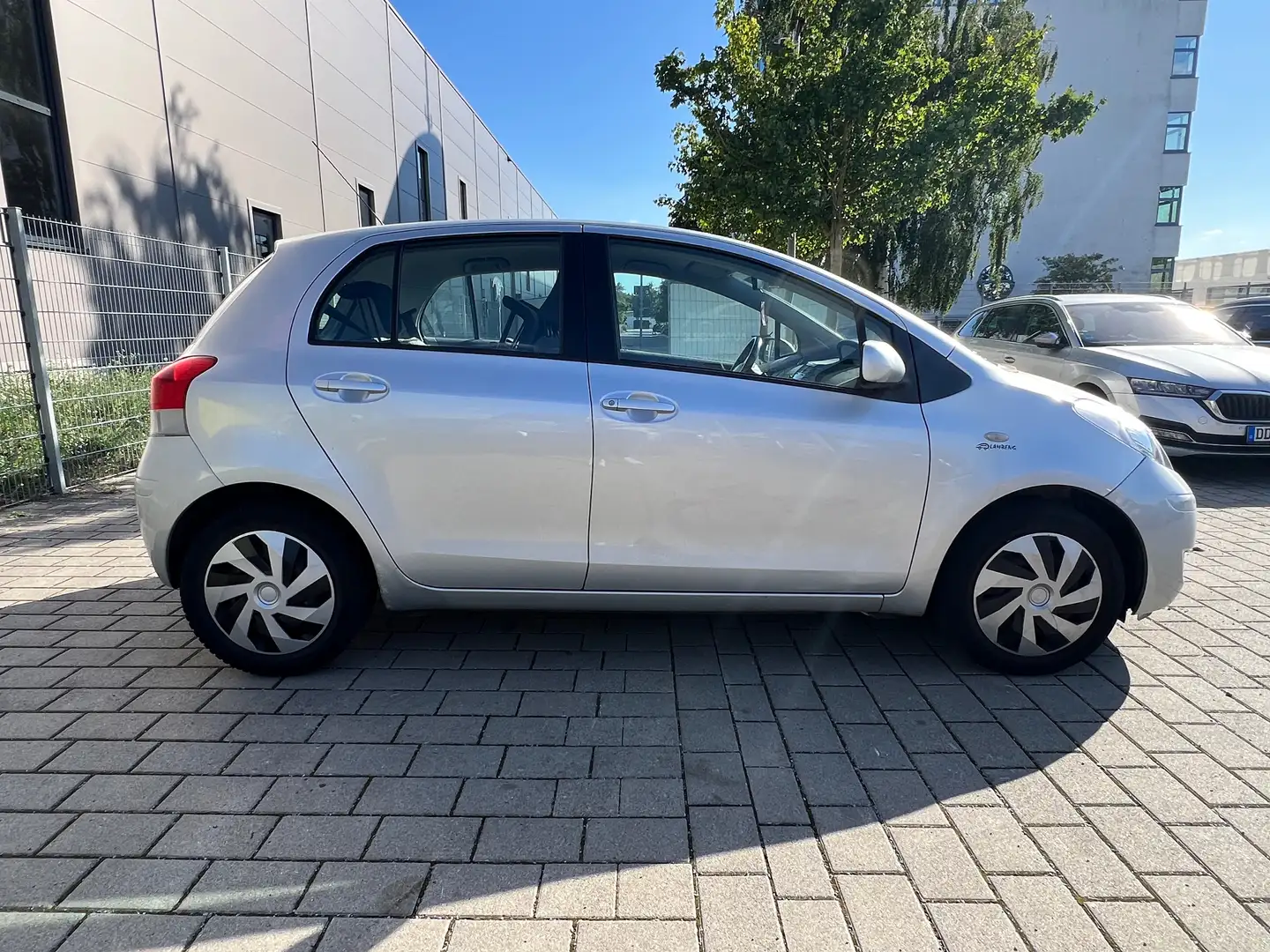 Toyota Yaris Sol/ Getriebe Gänge hängen ist Fahrbereit Argent - 2