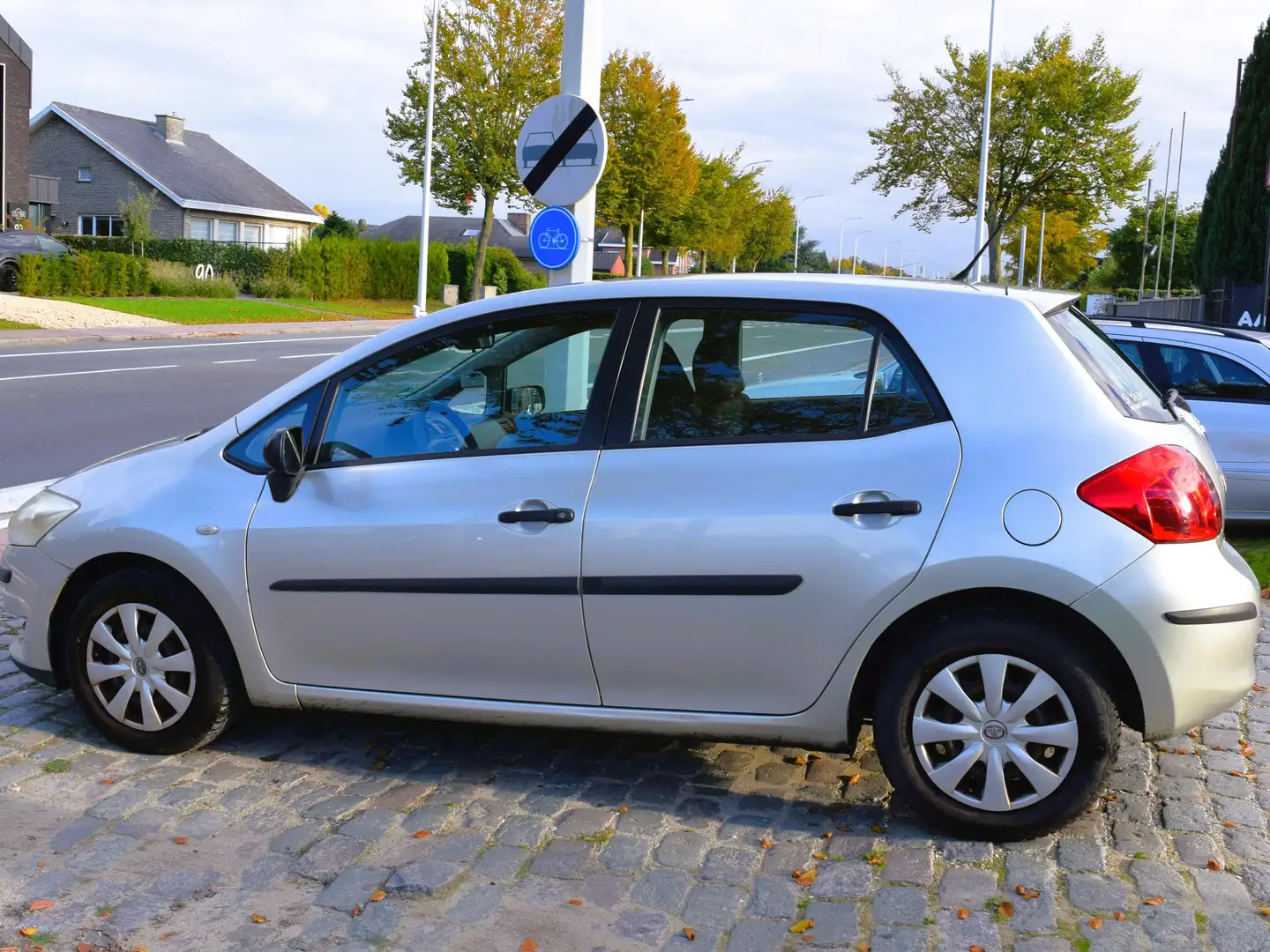 Toyota Auris 1.4D-4D/GPS/1st Owner/HISTORY Zilver - 2