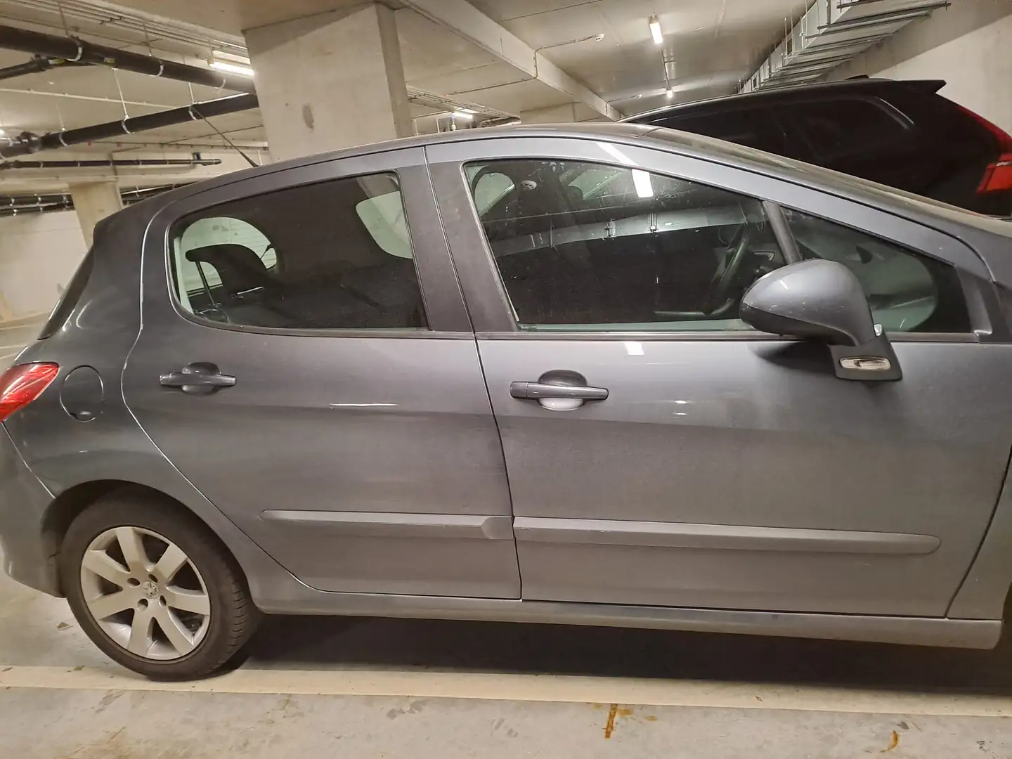 Peugeot 308 308 1.6i Premium Pack Gris - 2