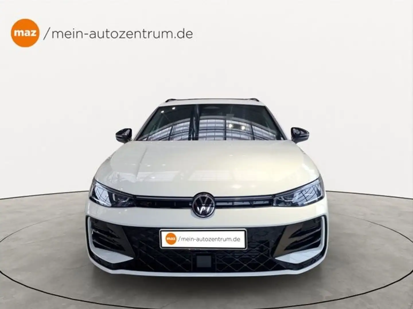 Volkswagen Passat R-Line 2,0 l TDI SCR 150 PS 7-Gan Weiß - 2