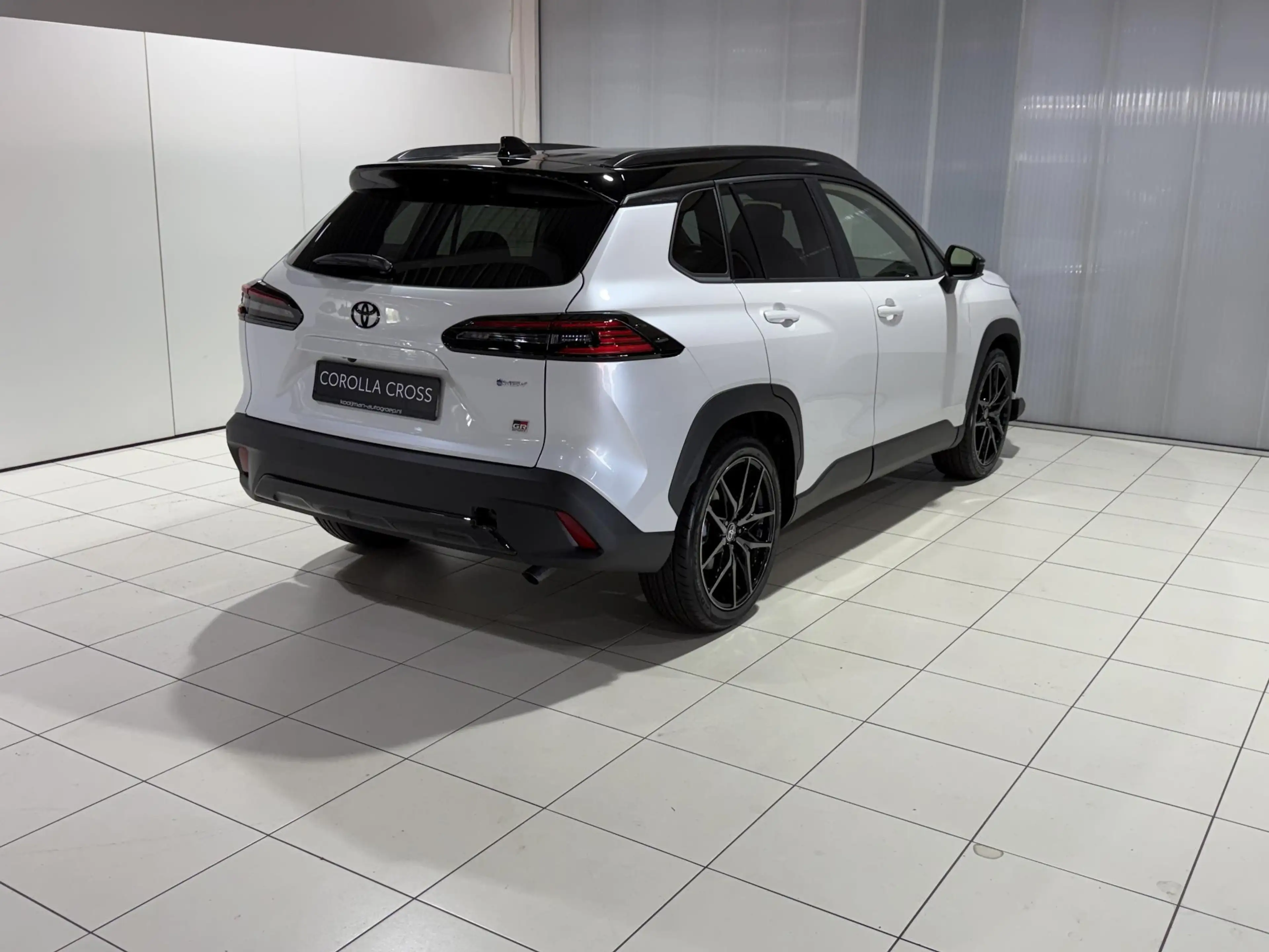 Toyota Corolla Cross Hybrid 180 GR Sport Panoramadak, JBL Geluidsysteem — photo 8