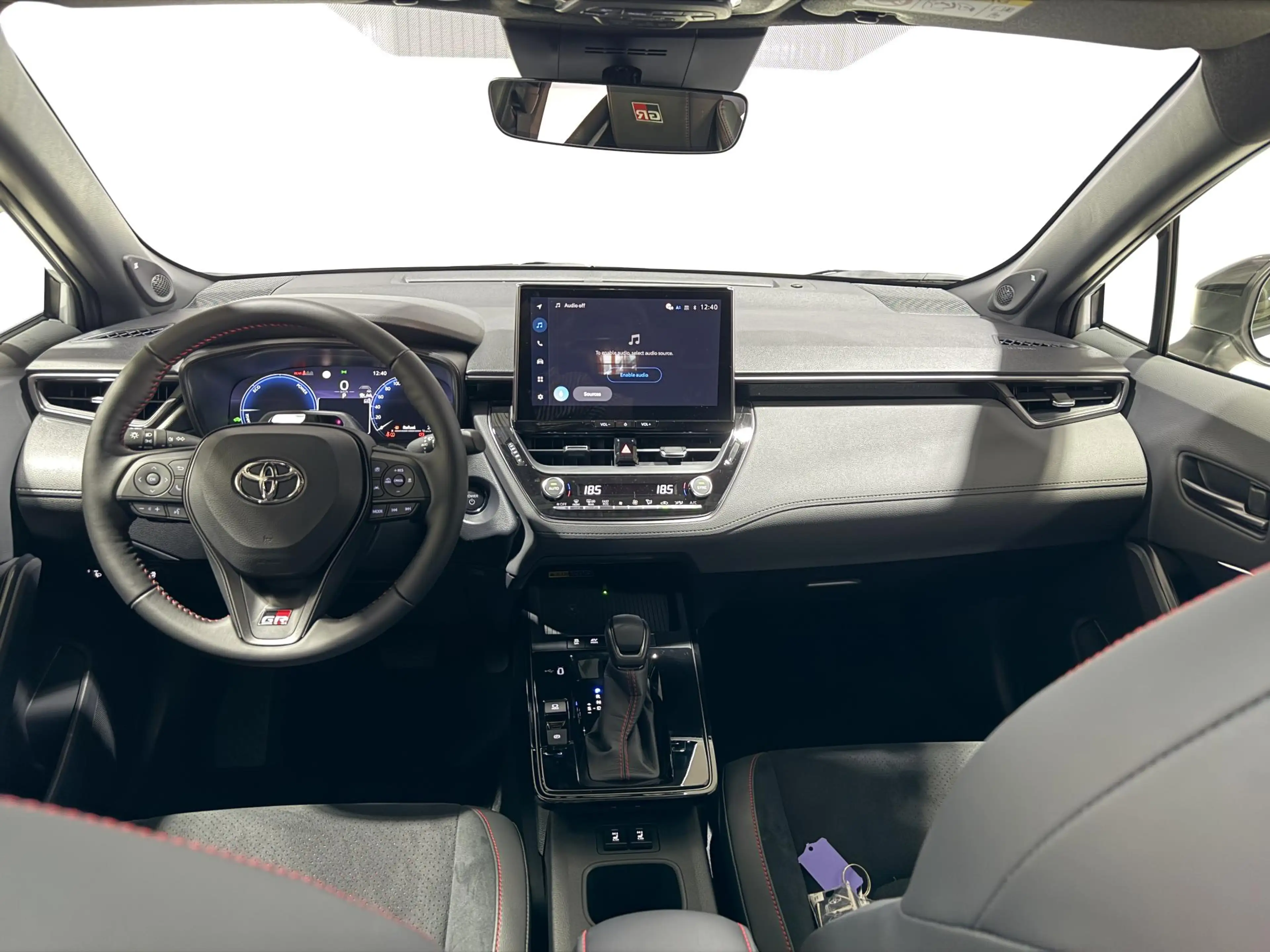 Toyota Corolla Cross Hybrid 180 GR Sport Panoramadak, JBL Geluidsysteem — photo 11
