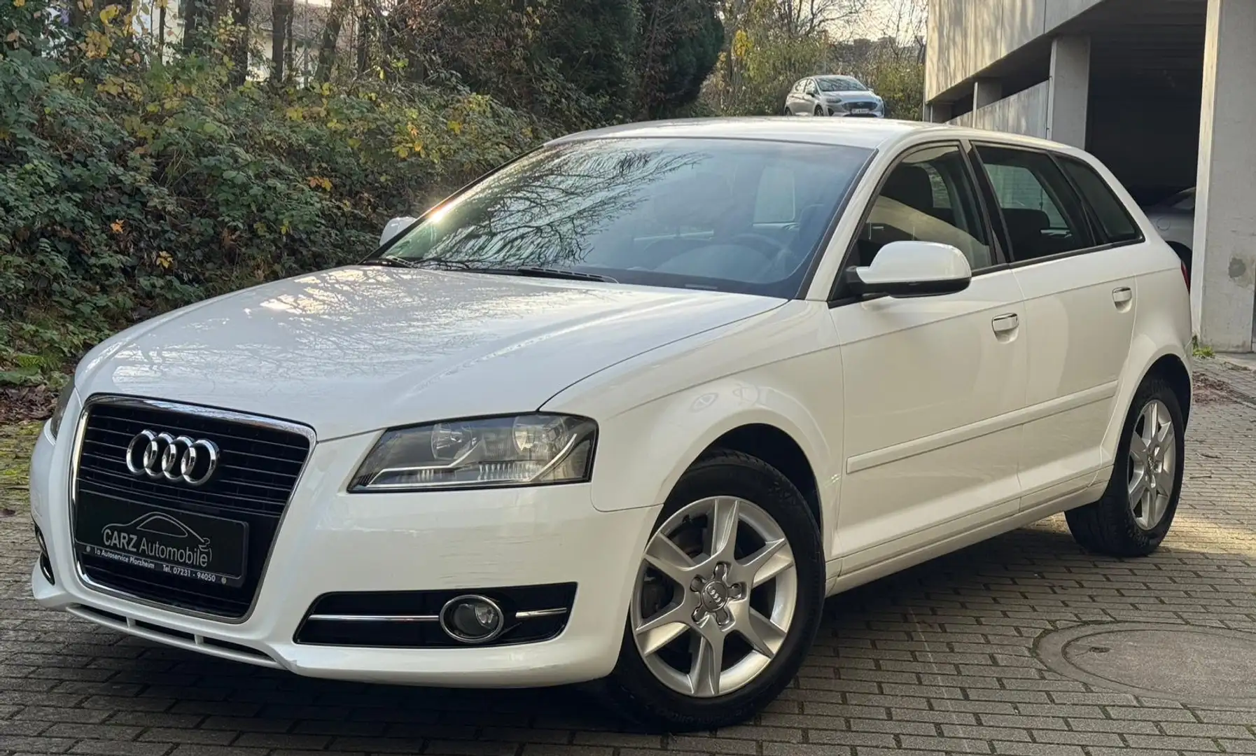 Audi A3 1.2 TFSI Attraction Blanc - 1