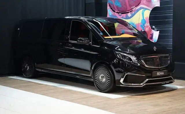 Mercedes-Benz V MERCEDES 300D 237cv | Malus payé Maybach Ciel étoilé Burmester Sièges massants Caméra 360° À partir de 1498-mois