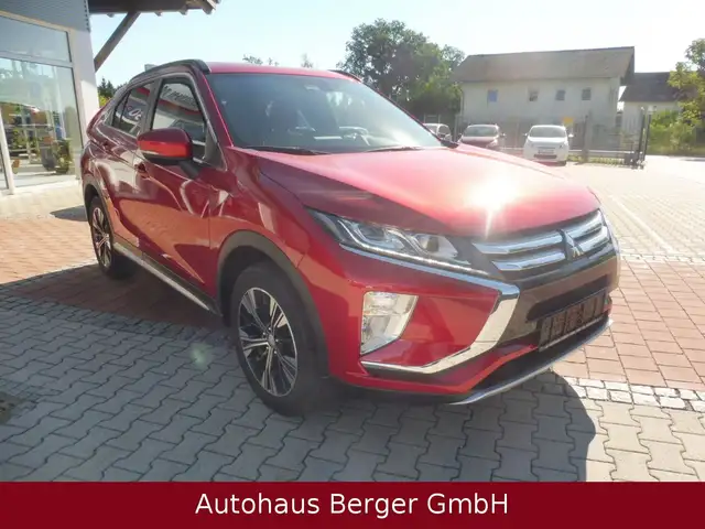 Mitsubishi Eclipse Cross view 3