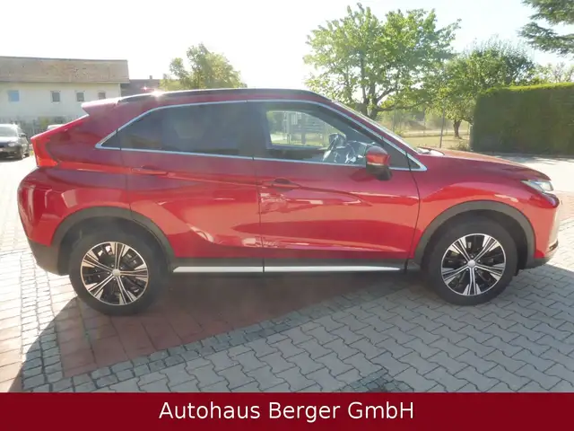 Mitsubishi Eclipse Cross view 4