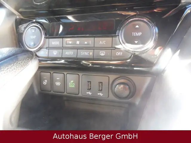 Mitsubishi Eclipse Cross view 12