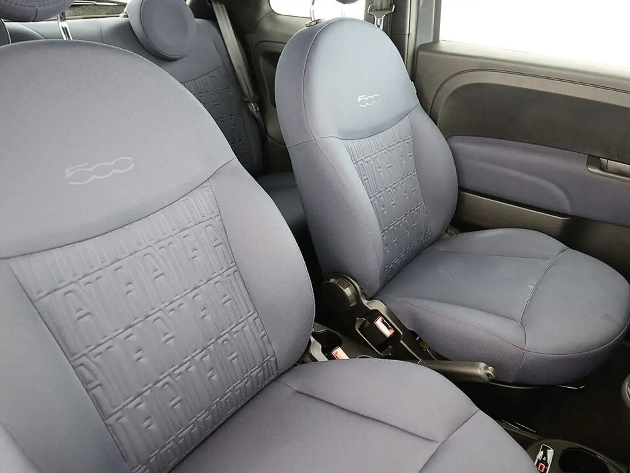 Fiat 500 1.0 Firefly Hybrid 70 Cult KLIMA-ANLAGE RADIO 12