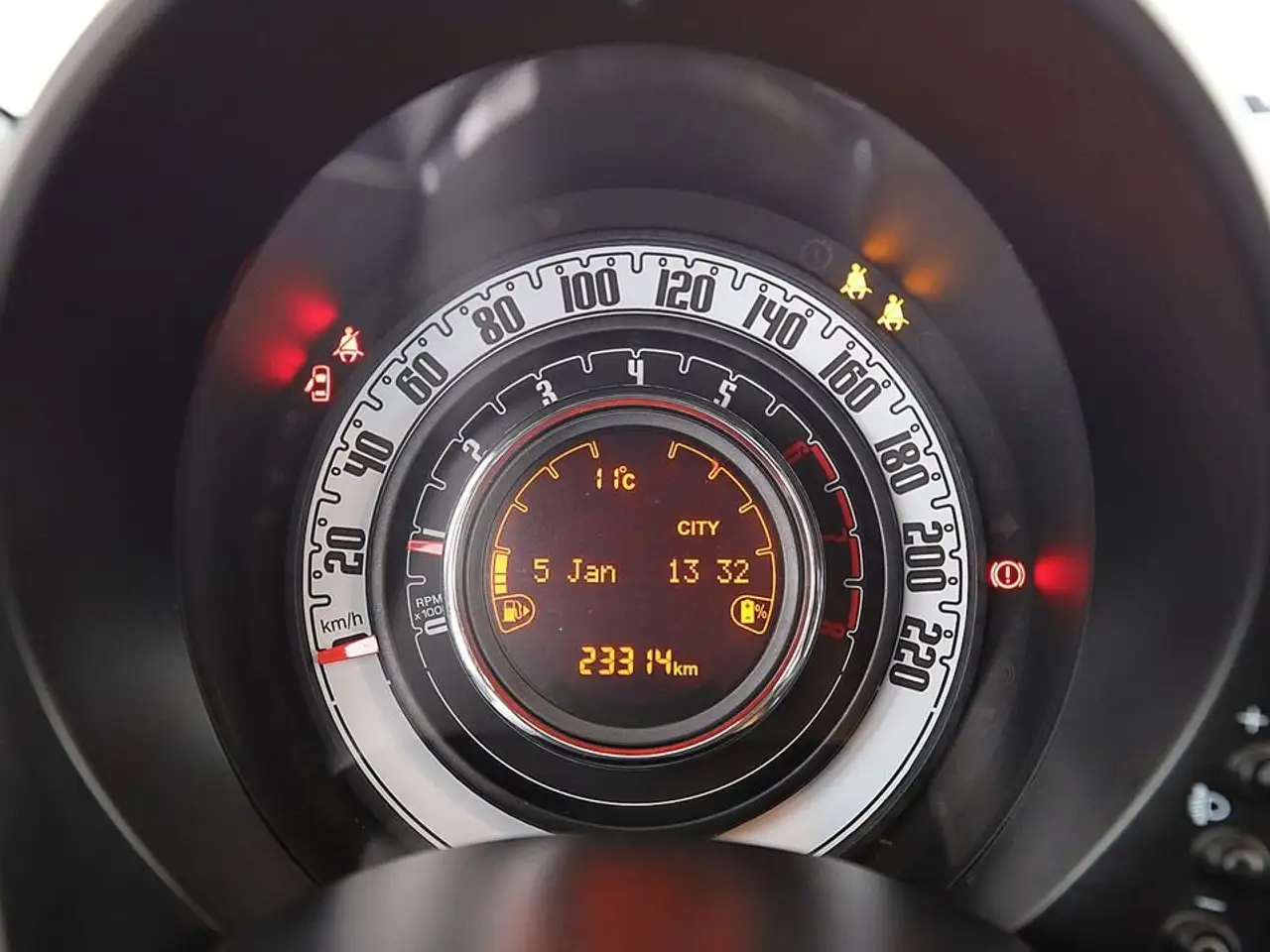 Fiat 500 1.0 Firefly Hybrid 70 Cult KLIMA-ANLAGE RADIO 15