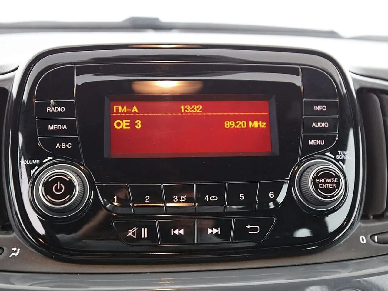 Fiat 500 1.0 Firefly Hybrid 70 Cult KLIMA-ANLAGE RADIO 13