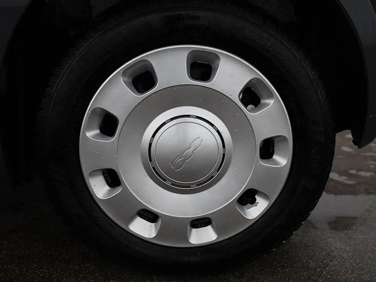 Fiat 500 1.0 Firefly Hybrid 70 Cult KLIMA-ANLAGE RADIO 23