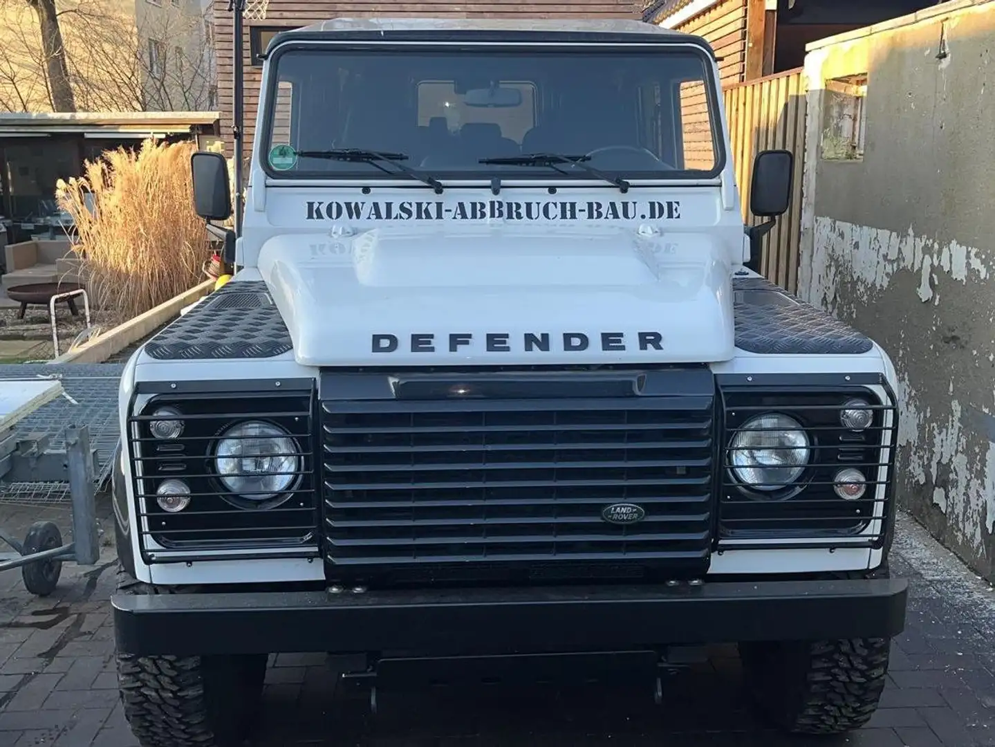 Land Rover Defender Defender 110 DPF Station Wagon SE Weiß - 1