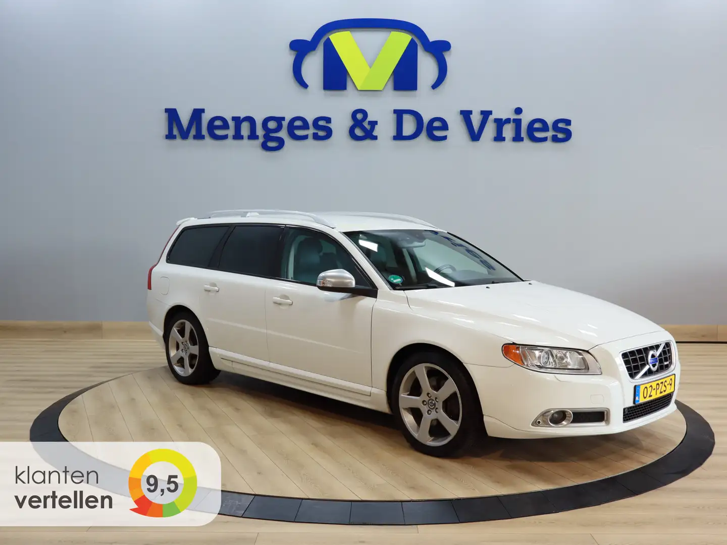 Volvo V70 2.0T R-Edition R Design | Airco ECC | Stoelverwarm Blanco - 1