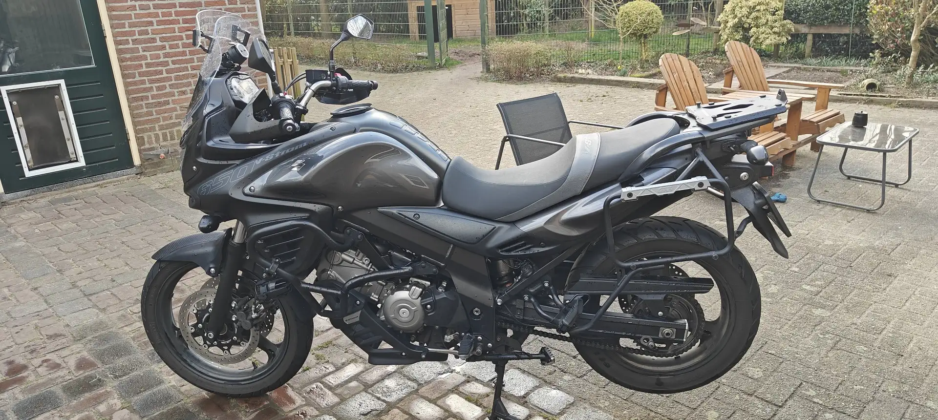 Suzuki V-Strom 650 Gris - 2