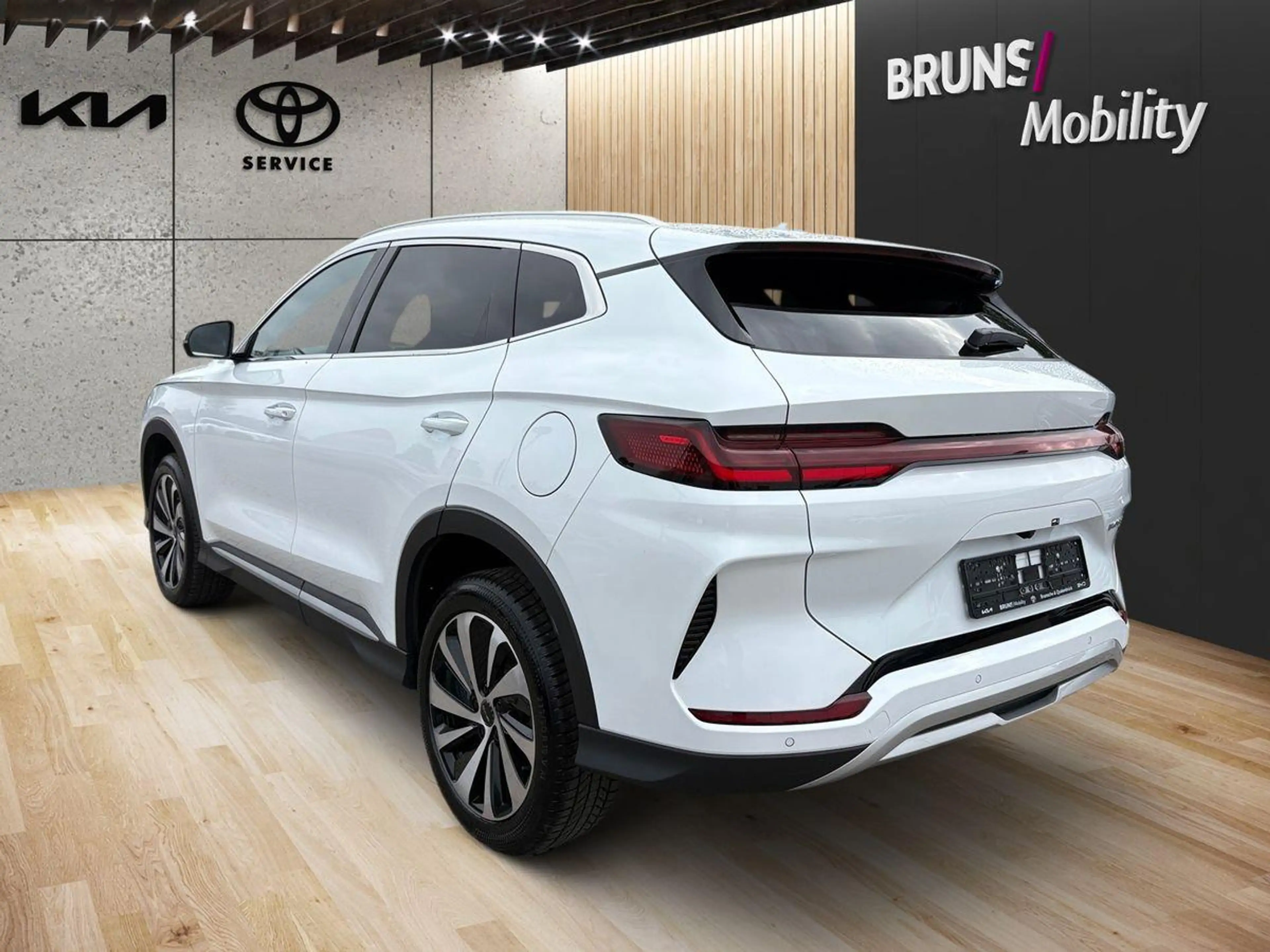 BYD Seal U DM-i 1.5 PHEV Boost Leder Pano Navi — photo 5