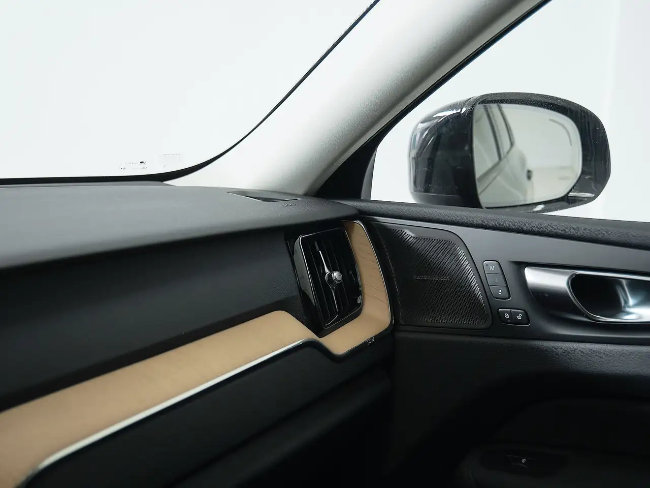 Volvo XC60 2026 — фото 14