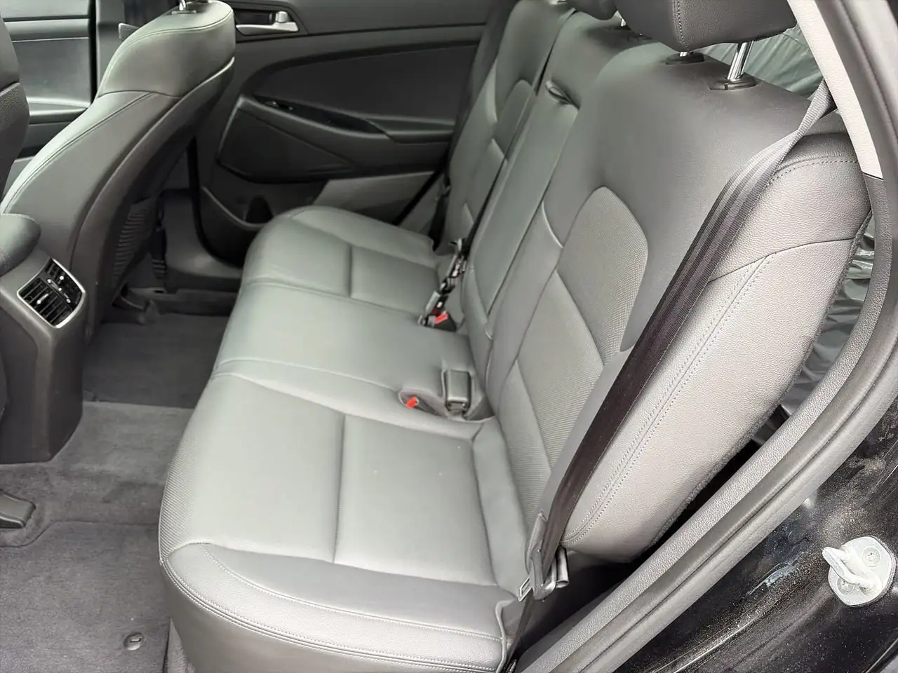 Hyundai TUCSON снимка Hyundai TUCSON