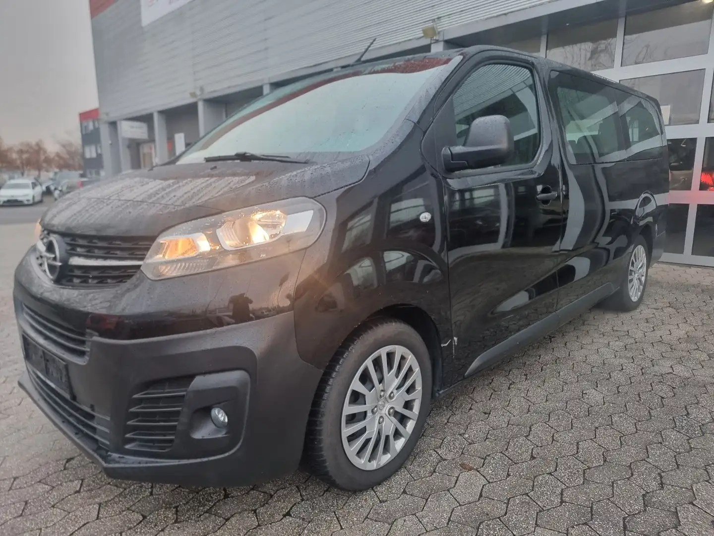Opel Vivaro /Zafira Lief/1. Hand/ 8 Sitzer/Klima/ Schwarz - 2