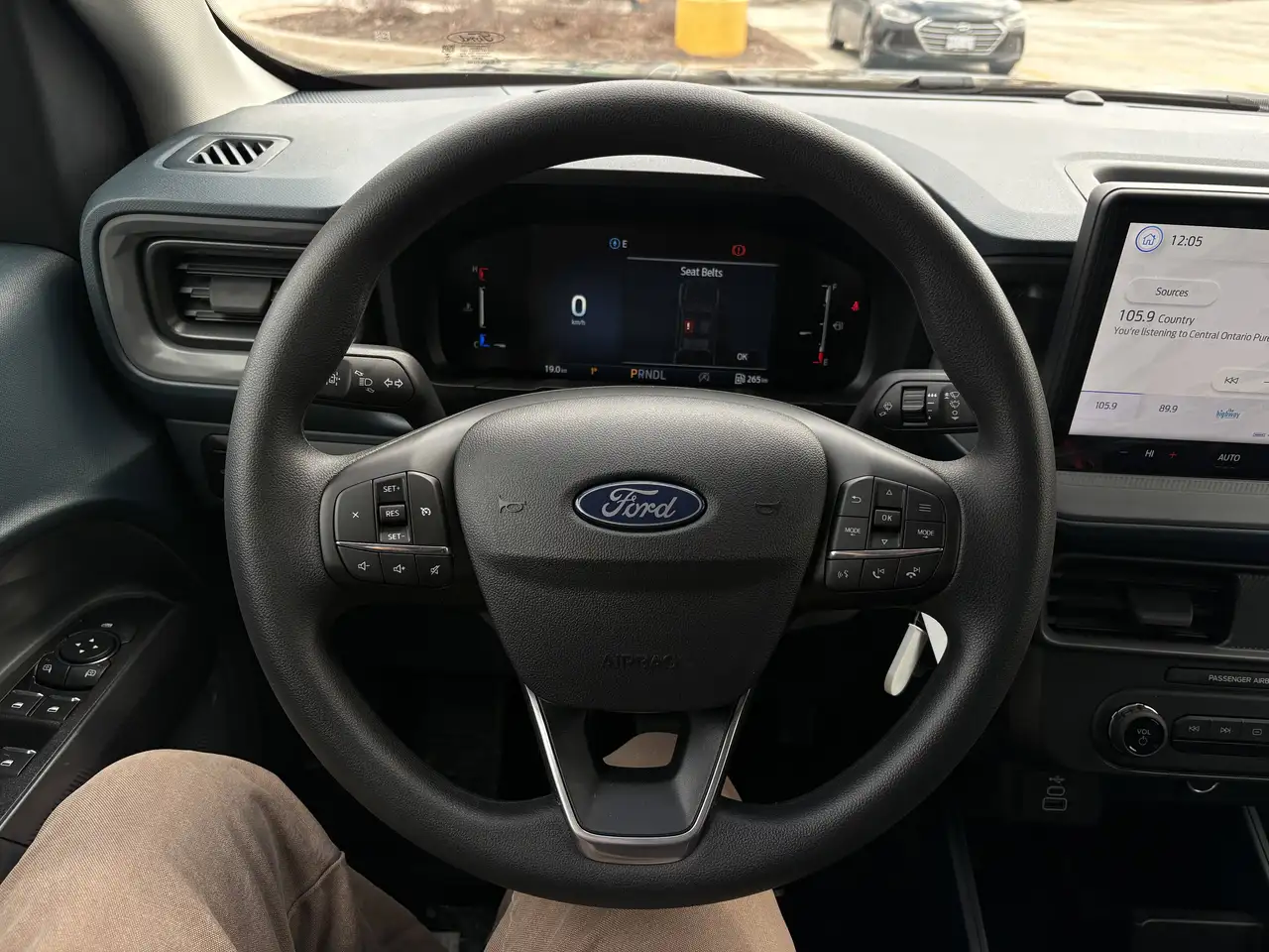 Ford Maverick снимка Ford Maverick