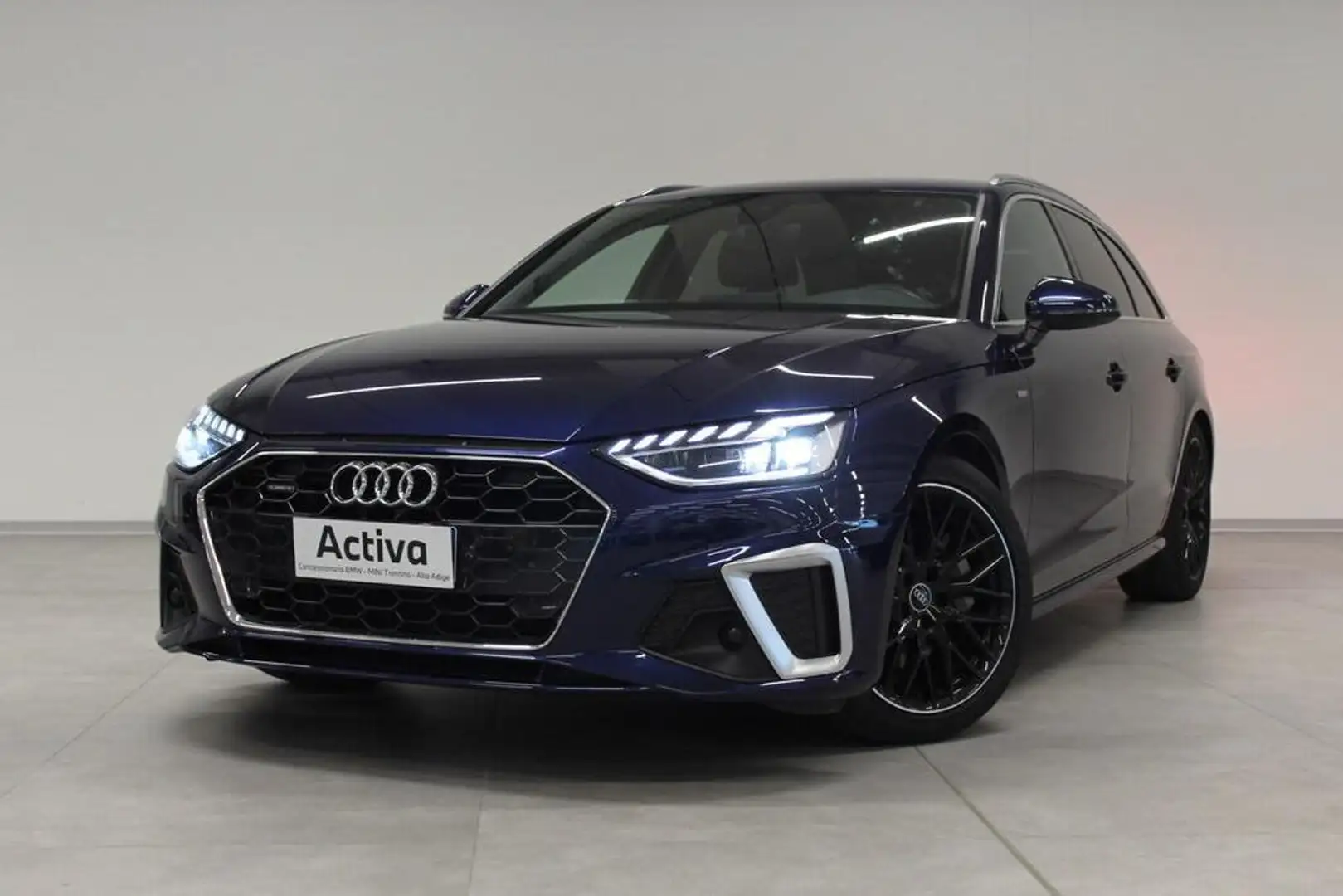 Audi A4 Avant 40 2.0 tdi mhev S line Edition quattro 204c Blauw - 1
