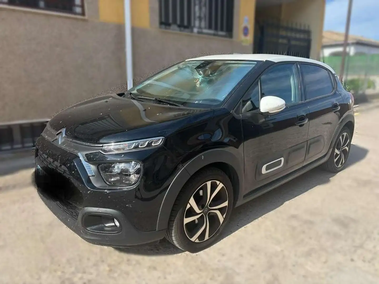 Citroen C3 1.2 PureTech S&S Shine 110 Negro - 2