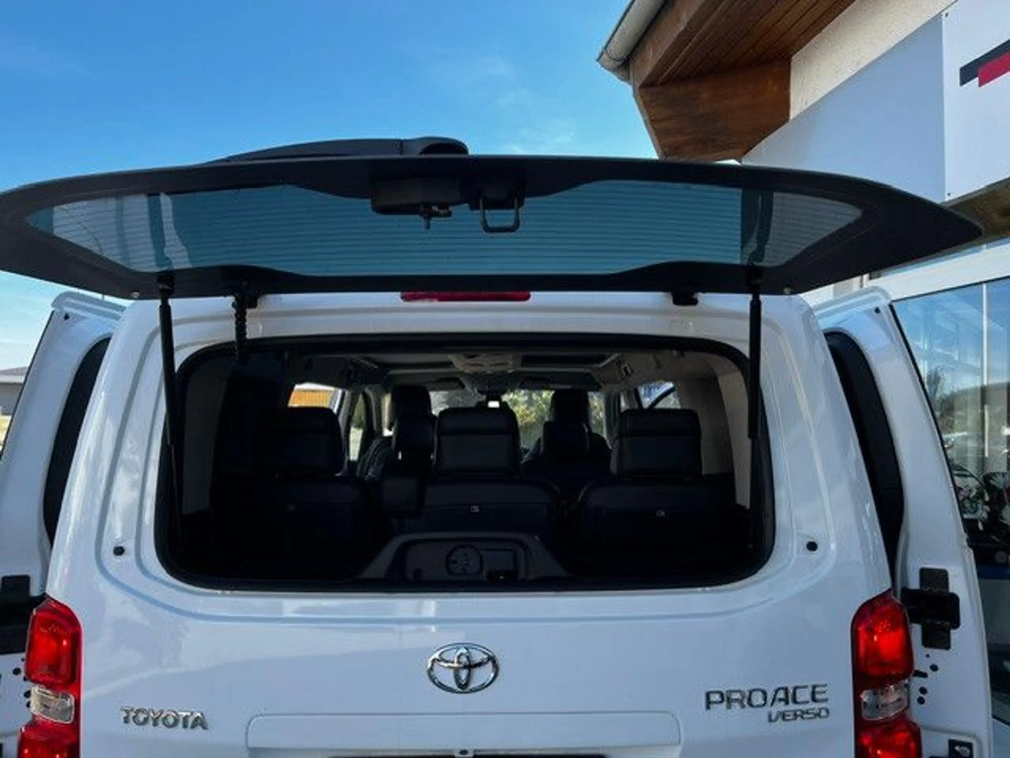 Toyota Proace Verso L1 Executive 7-Sitzer — photo 11