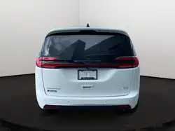 Chrysler Pacifica 2027