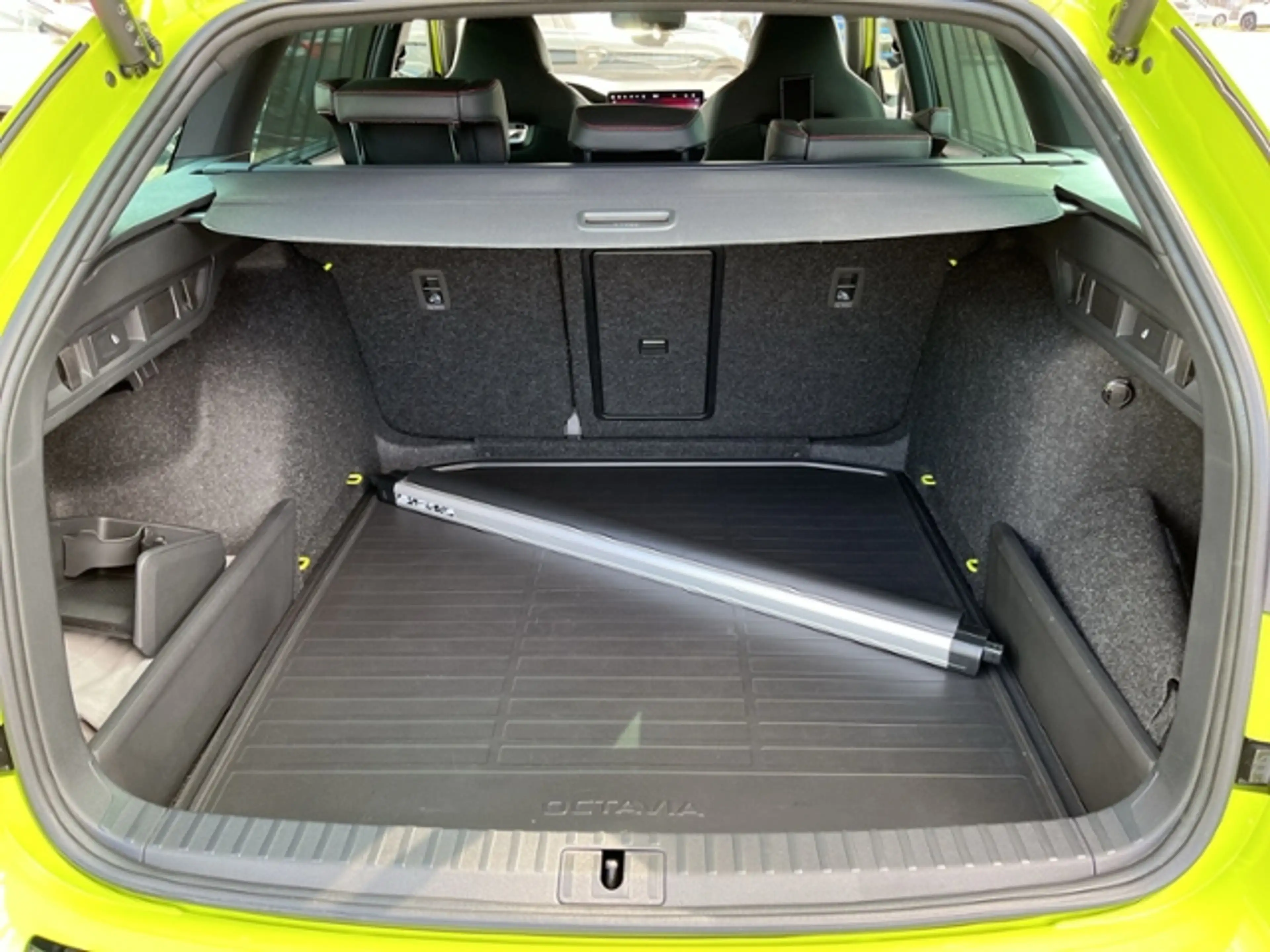 Skoda Octavia Combi 2.0 TSI RS PANO NAVI CANTON HUD Standhzg. — photo 10