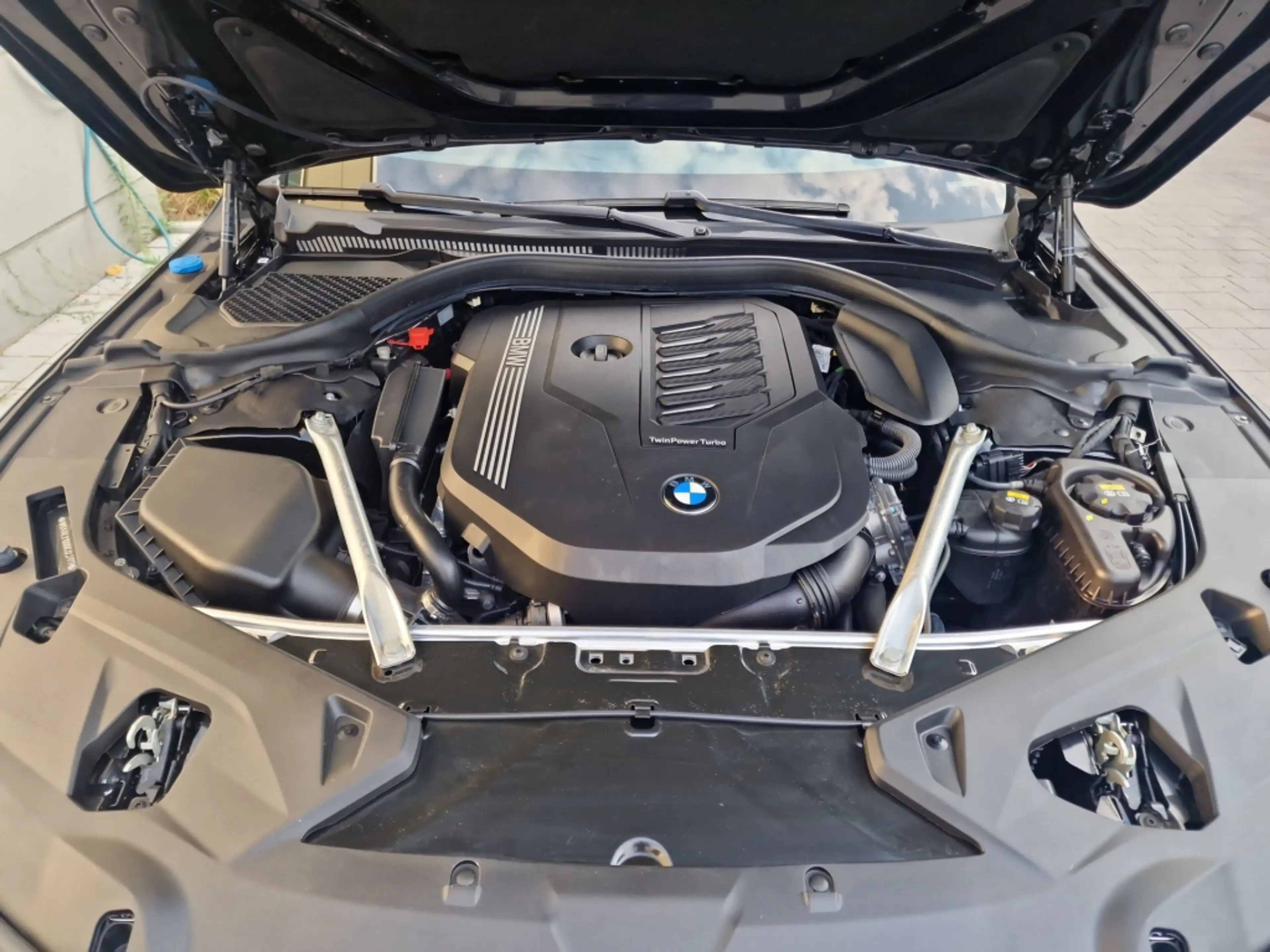 BMW 840 i M-Paket Laser Navi Soft-Close — photo 21