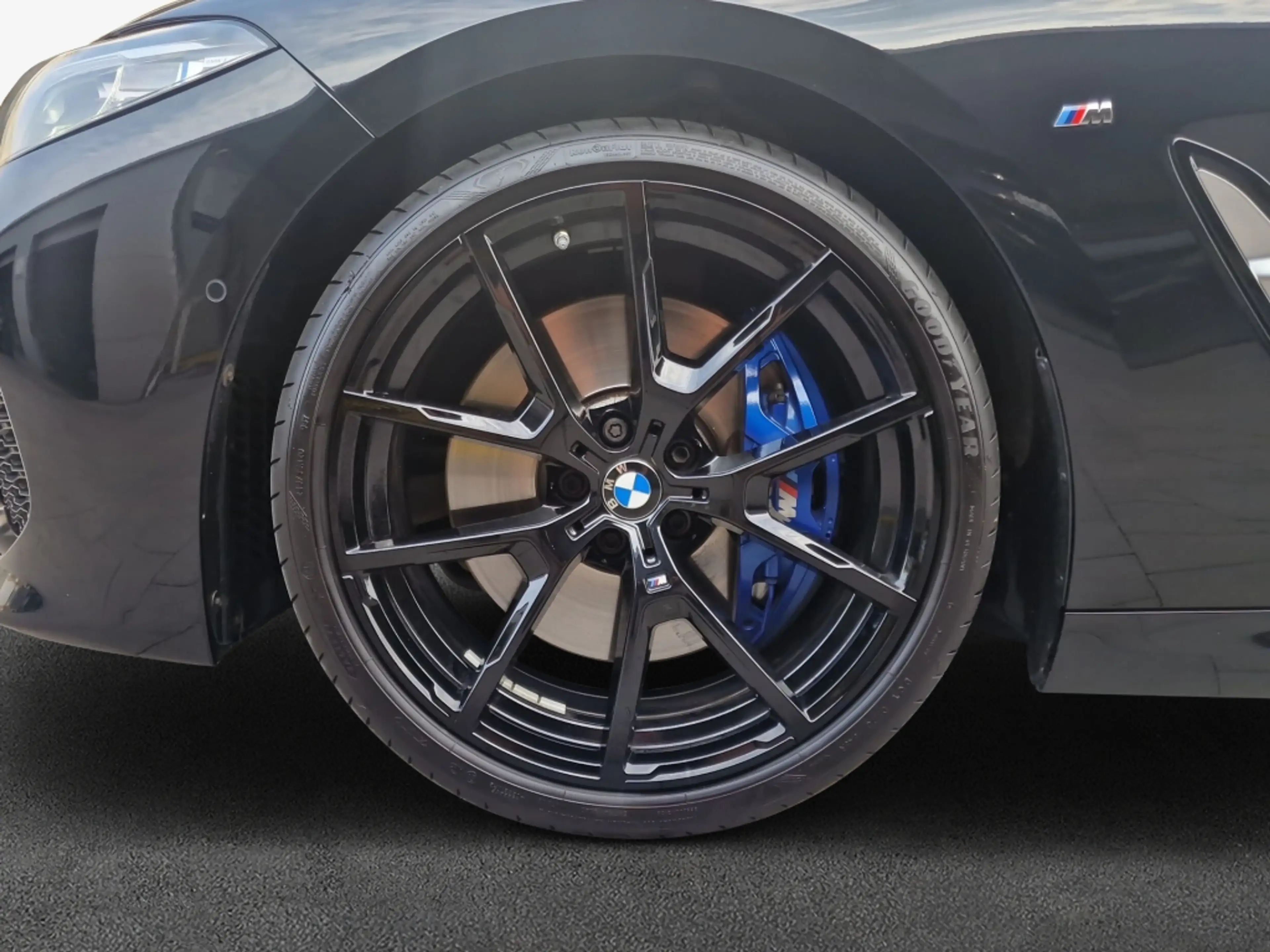 BMW 840 i M-Paket Laser Navi Soft-Close — photo 8