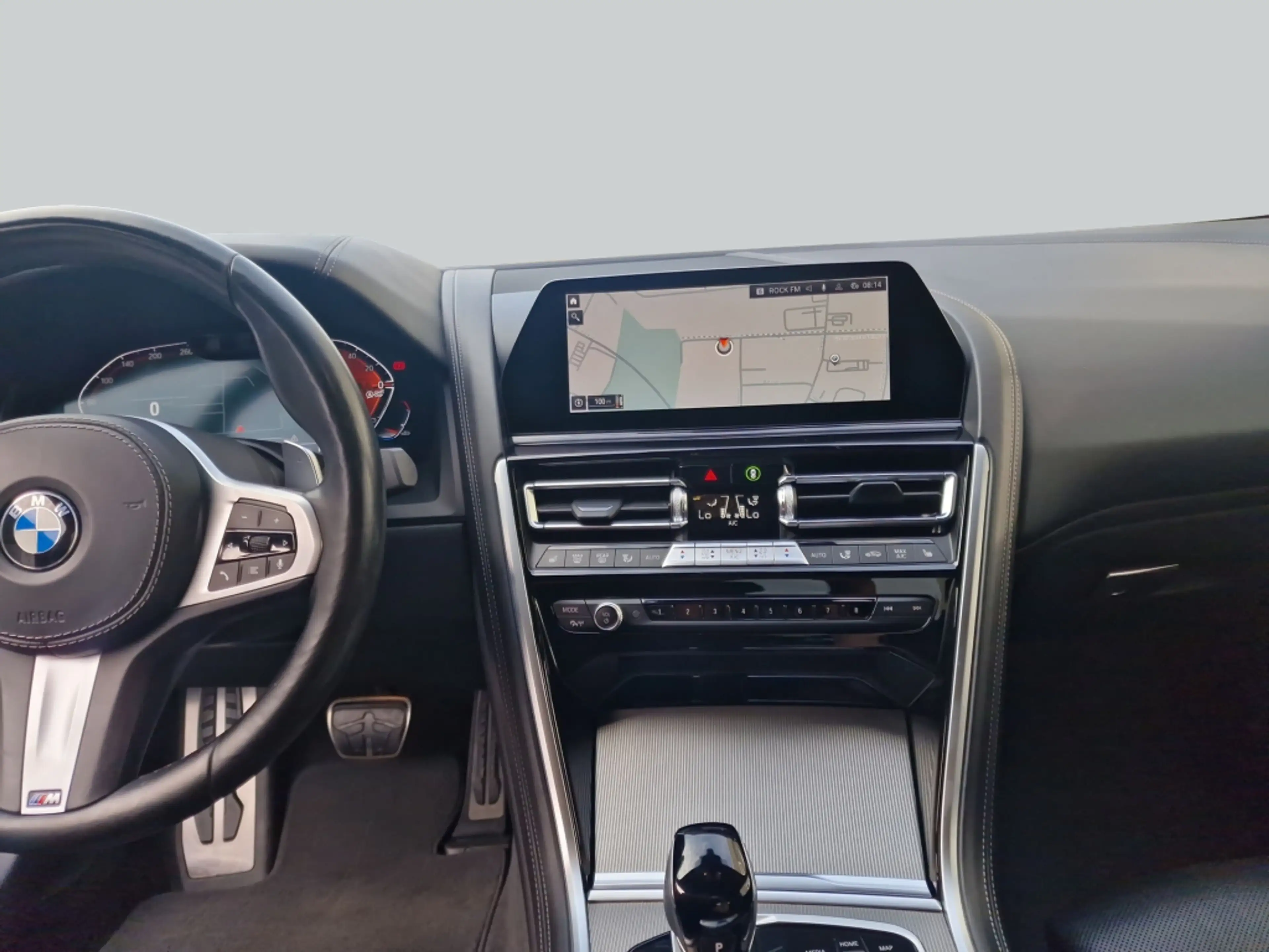 BMW 840 i M-Paket Laser Navi Soft-Close — photo 15