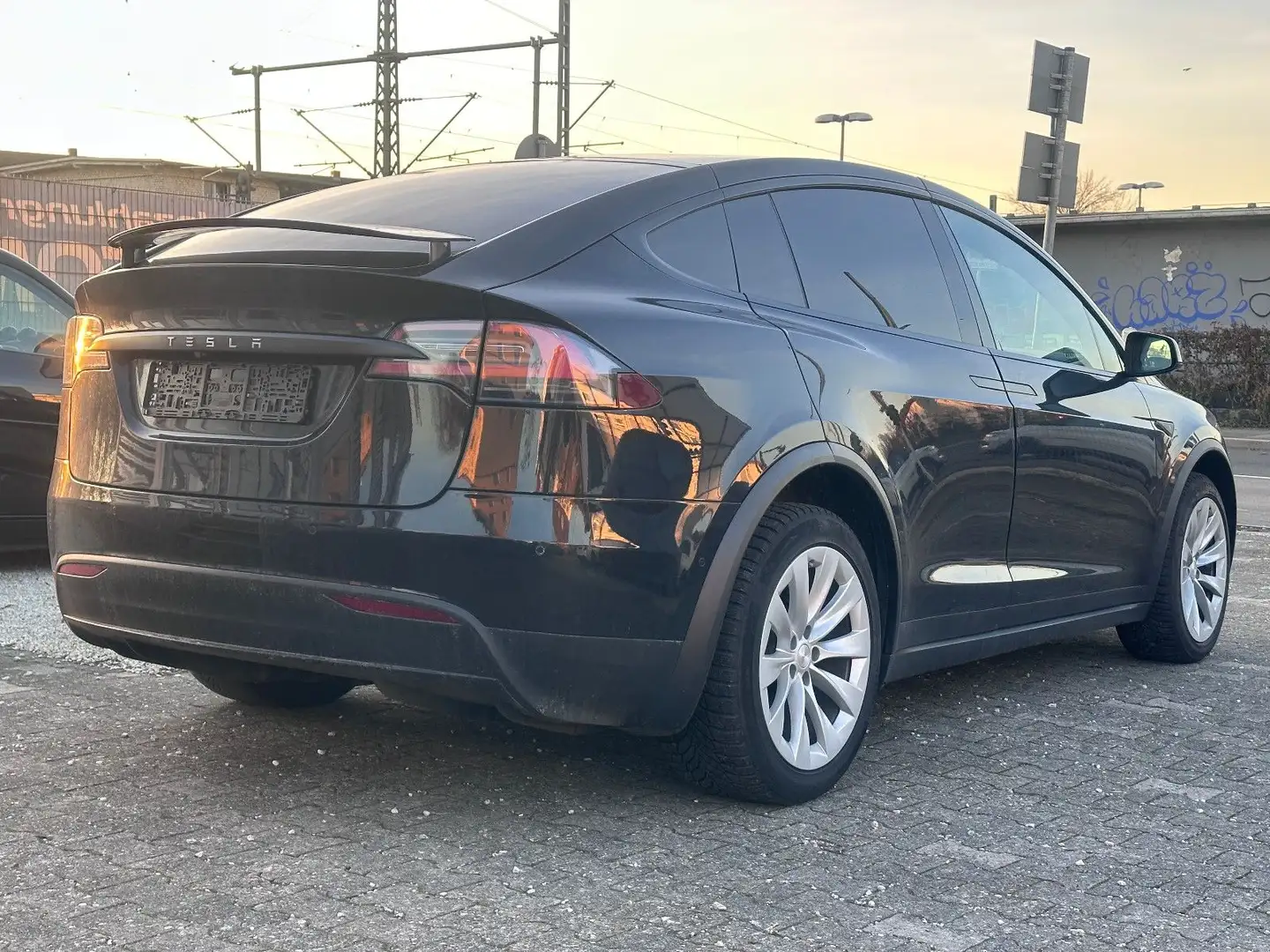 Tesla Model X MODEL X 90D PERFORMANCE DUAL SIGNATURE 7SITZER Schwarz - 2