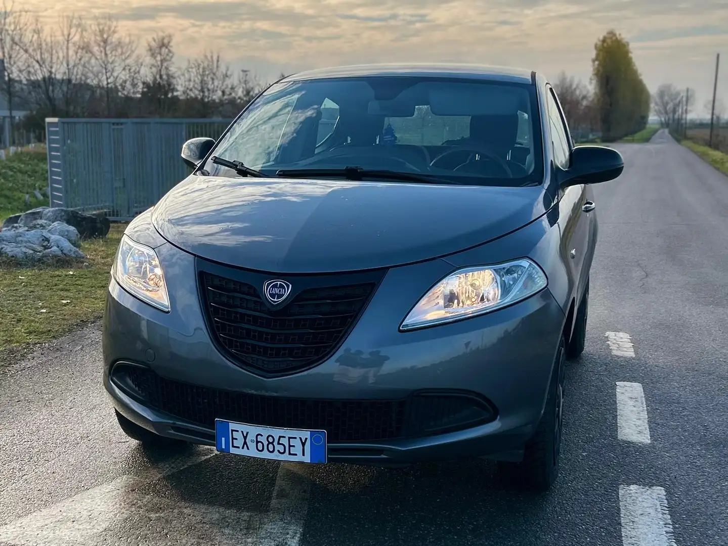 Lancia Y Twin air Gris - 1