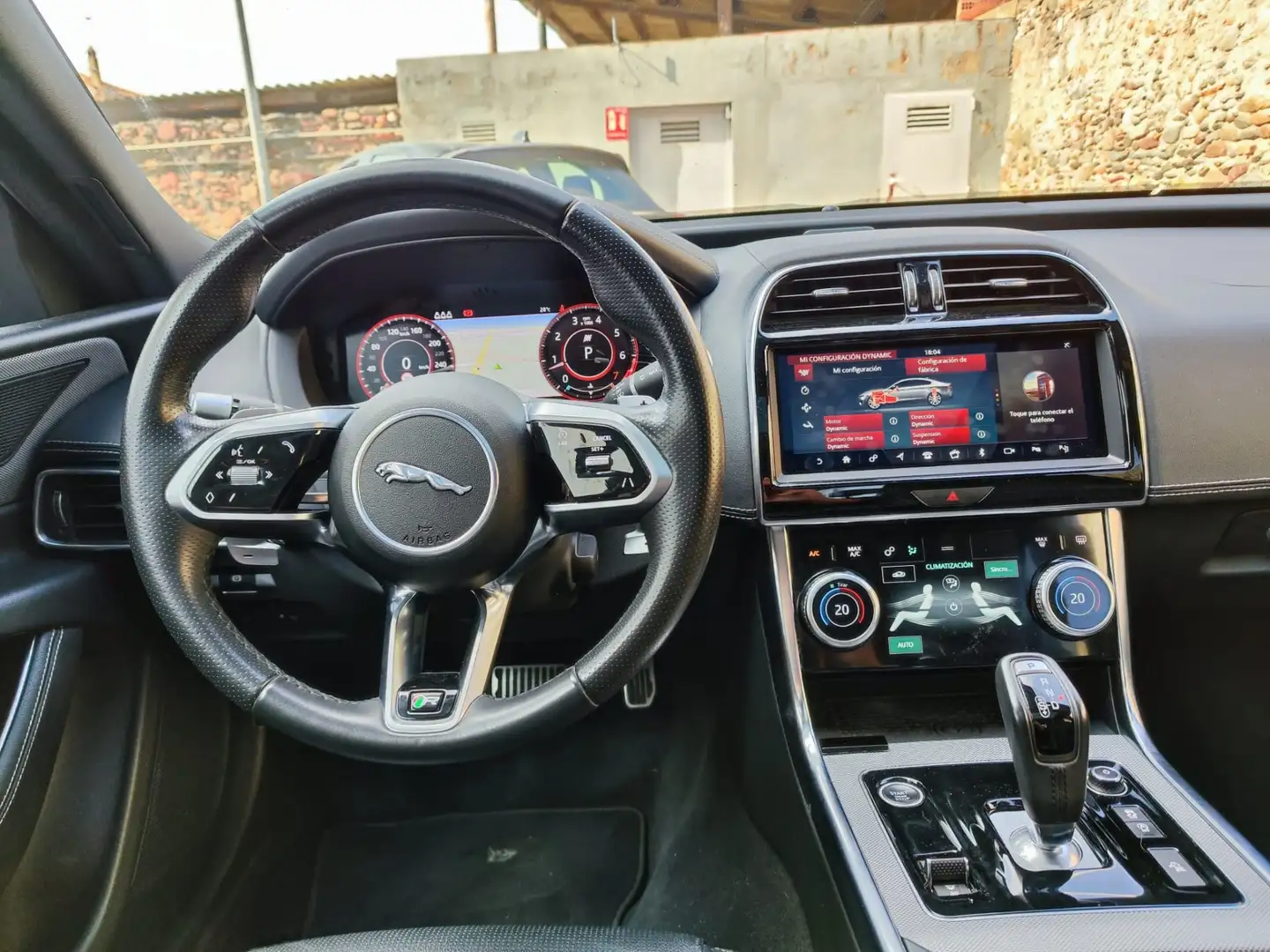 Jaguar XE XE 2.0 I4 R-Dyn SE AWD Aut. 300 R-Dyn SE Rojo - 2