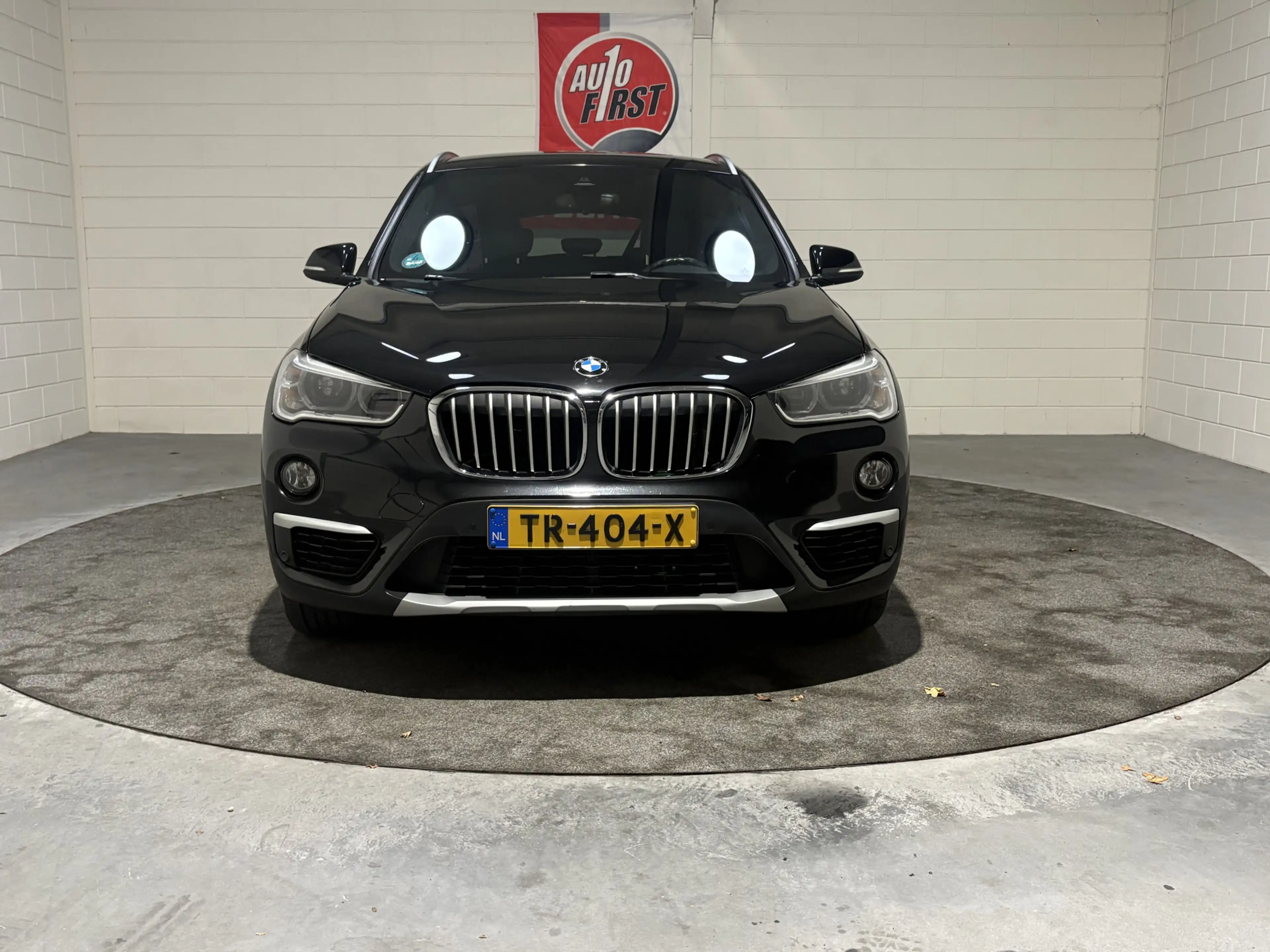 BMW X1 sDrive20i Orange Edition II, Leder, Cruise, Clima, — photo 7