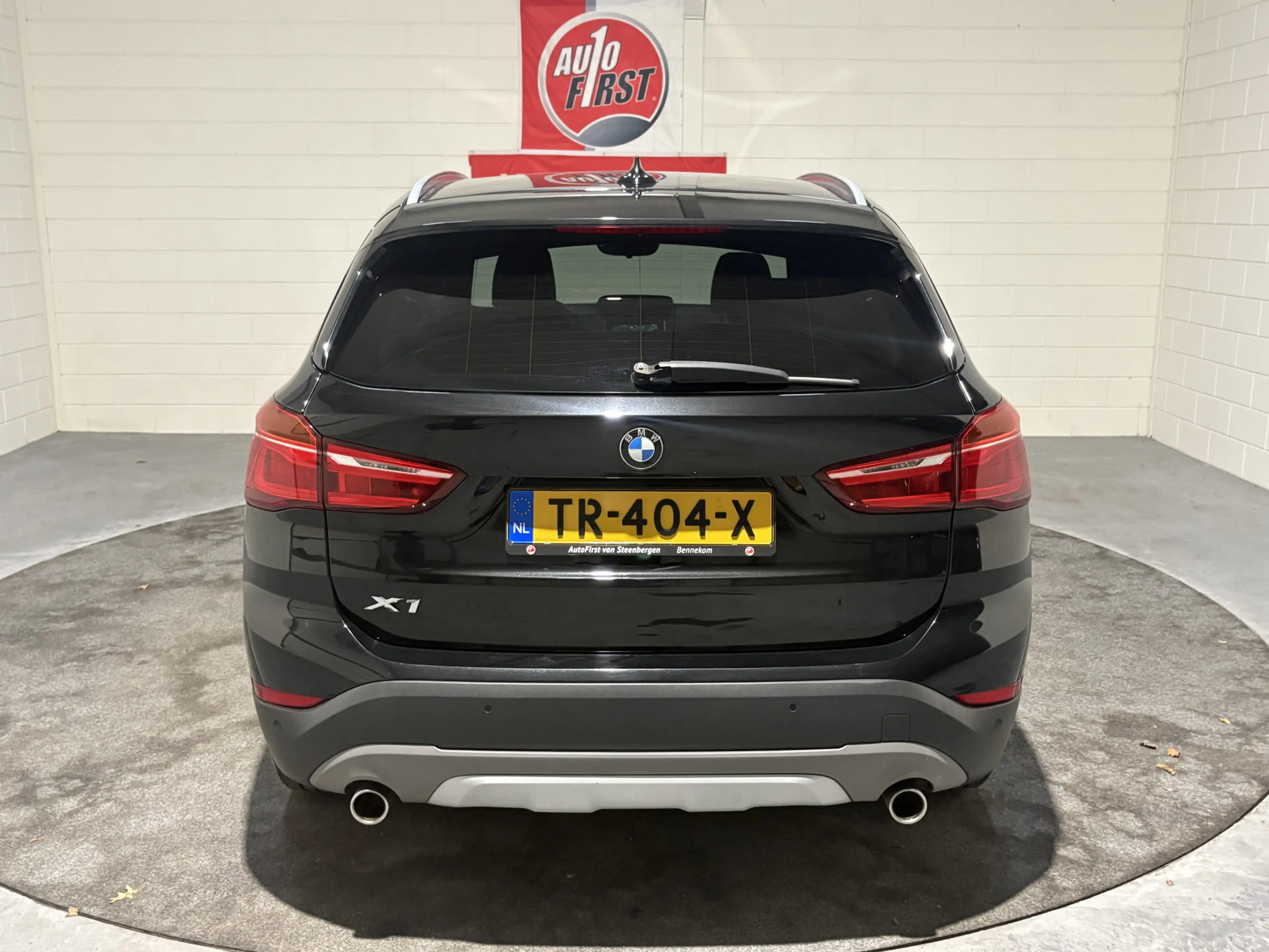 BMW X1 sDrive20i Orange Edition II, Leder, Cruise, Clima, — photo 8