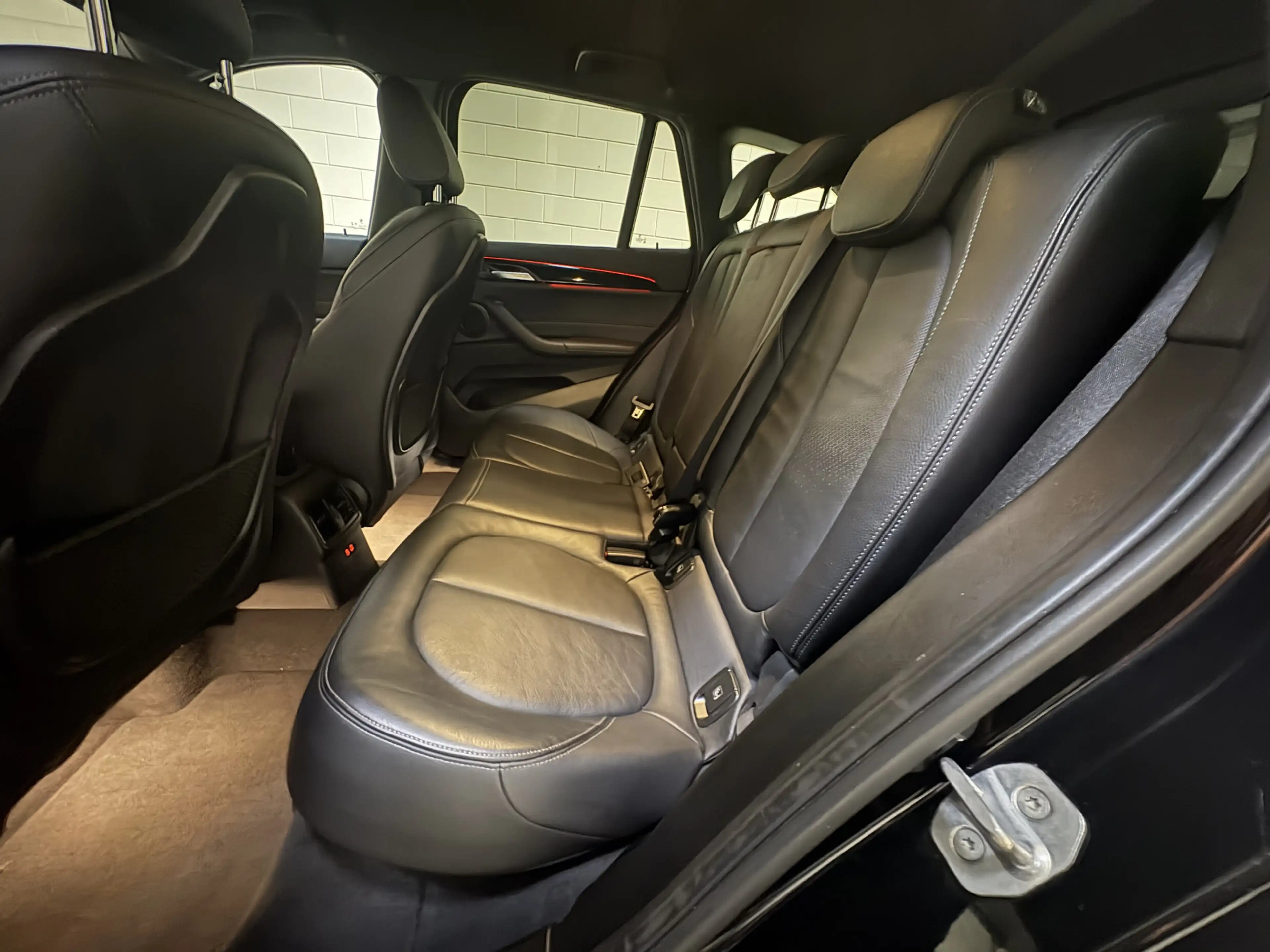 BMW X1 sDrive20i Orange Edition II, Leder, Cruise, Clima, — photo 14