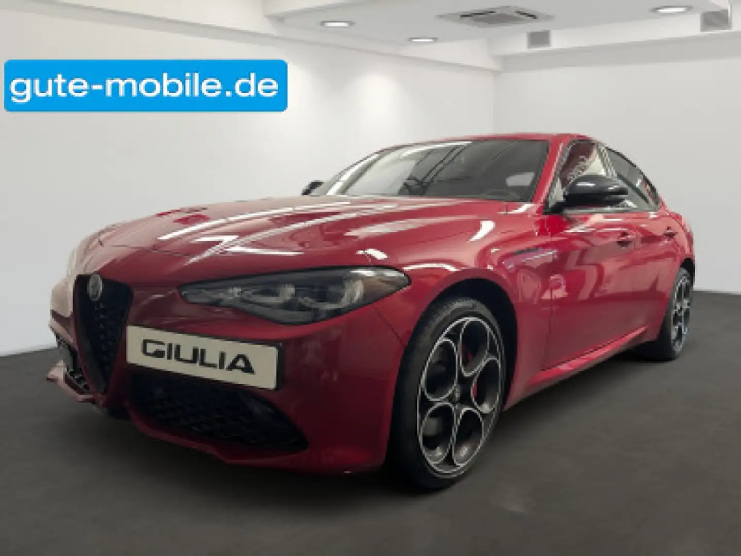 Alfa Romeo Giulia Competizione Q4 Rot - 1