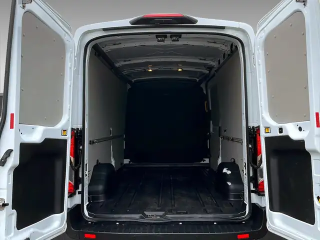 Ford Transit view 8