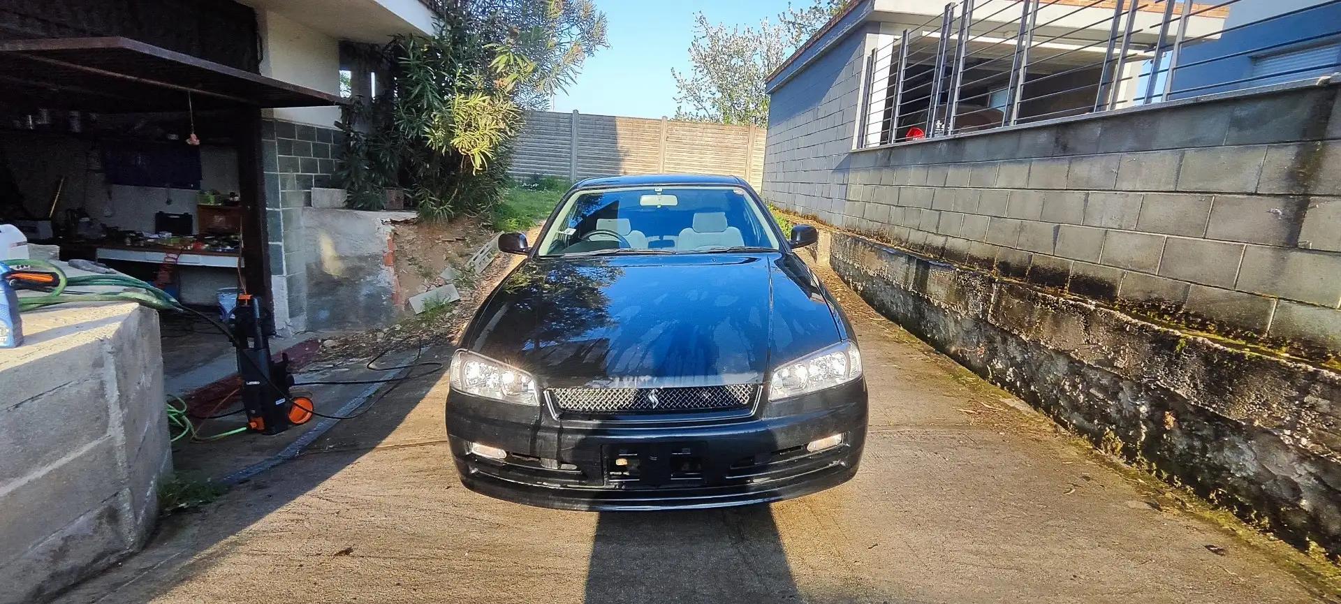 Nissan Skyline 25 GT four - 2