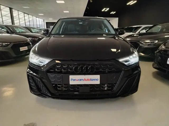 Audi A1 view 2