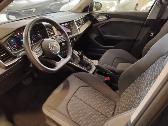 Audi A1 view 8