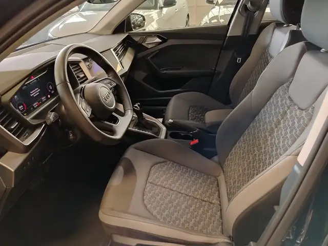 Audi A1 view 11