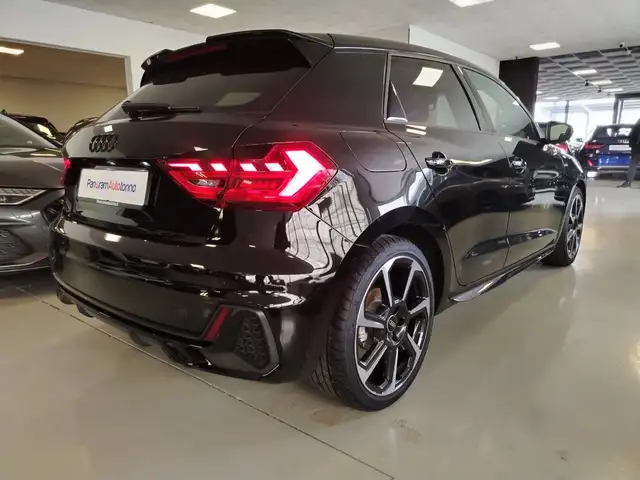 Audi A1 view 7