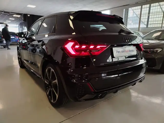 Audi A1 view 5