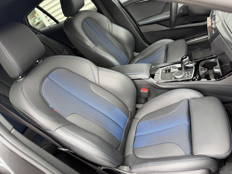 BMW 118 i M Sport AHK LED Teilleder — photo 13